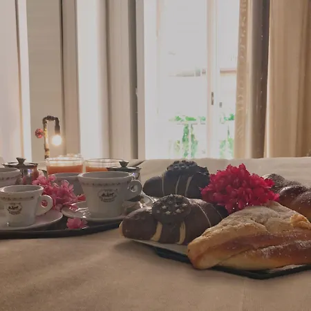 Bed & Breakfast Duomo Luxury Neapol