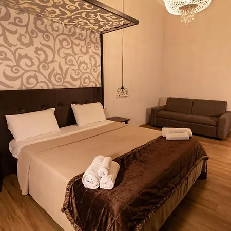 Duomo Luxury Couette-café 4*