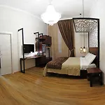 Duomo Luxury Bed and Breakfast 4*