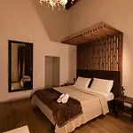 Duomo Luxury 4* نابولي